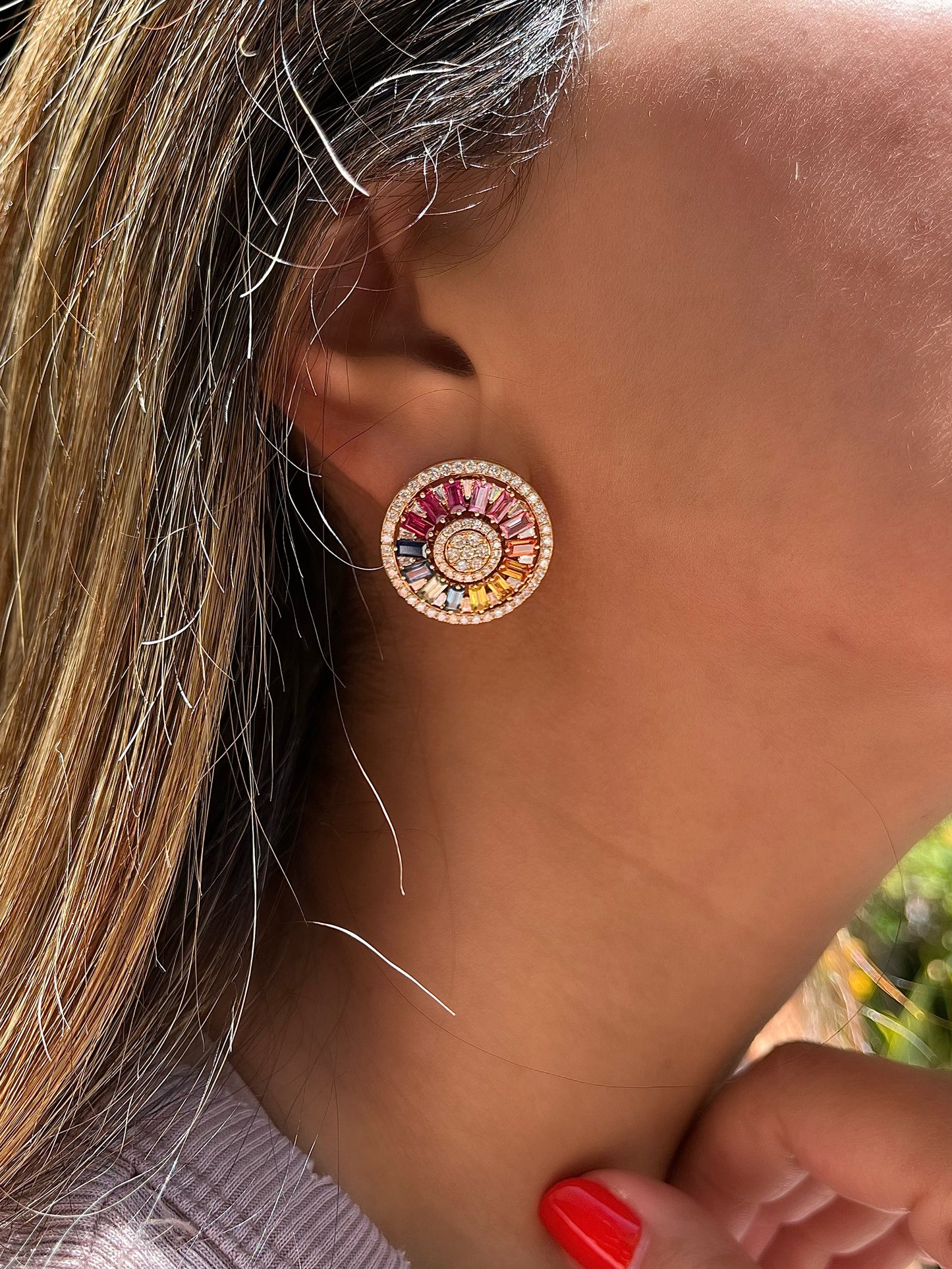 Luz Multicolor Sapphire & Diamond Wheel Earrings