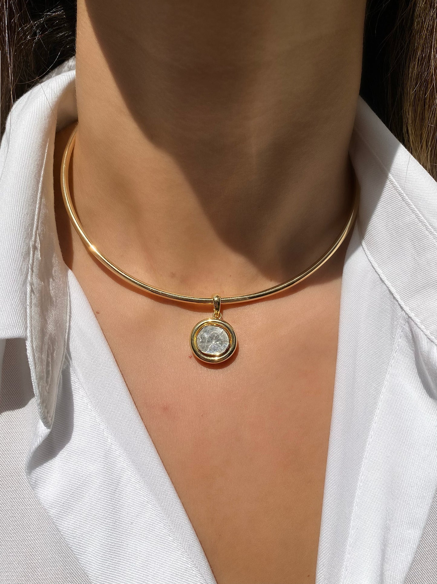 Modern Uncuts Gold Chunky Choker with Hanging Solitaire Pendant